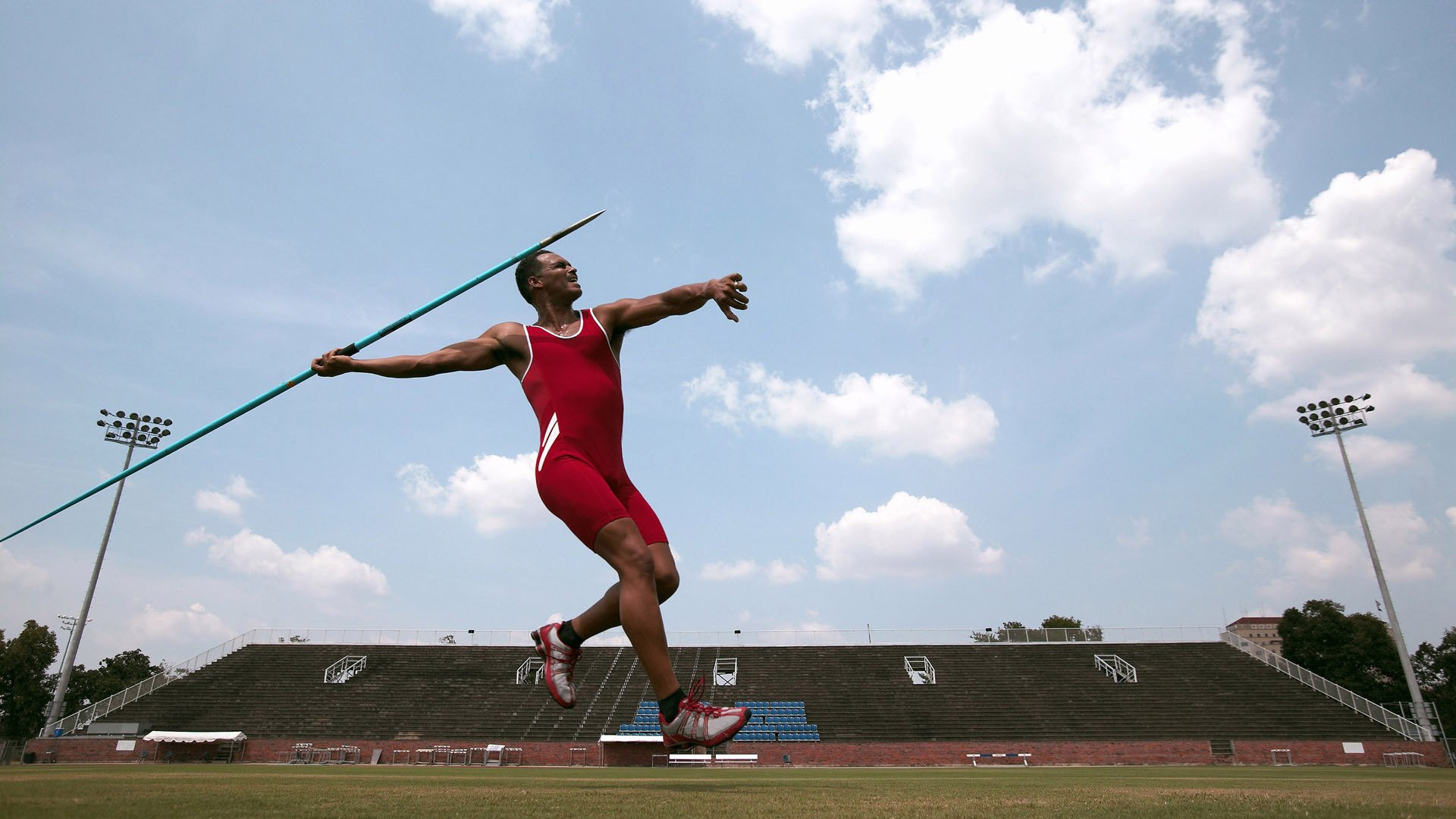 塔特带领袋鼠队迎战新西兰，全场表现可圈可点