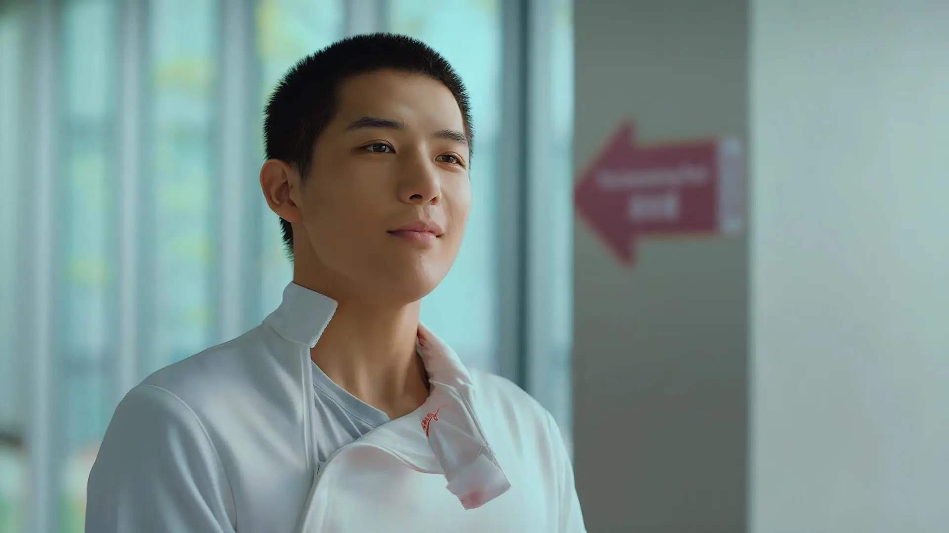 塞内加尔球员穿着毛绒护膝，时尚圈点赞“雪地潮牌”，塞内加尔模特